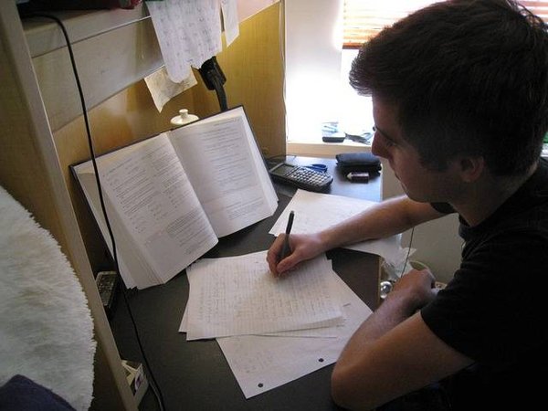 Comment réussir son BTS : conseils et astuces